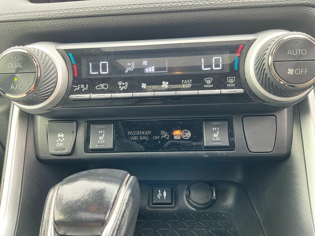 Toyota Rav 4 Excel White #26