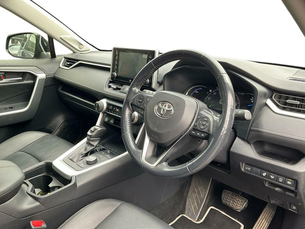 Toyota Rav 4 Excel White #10