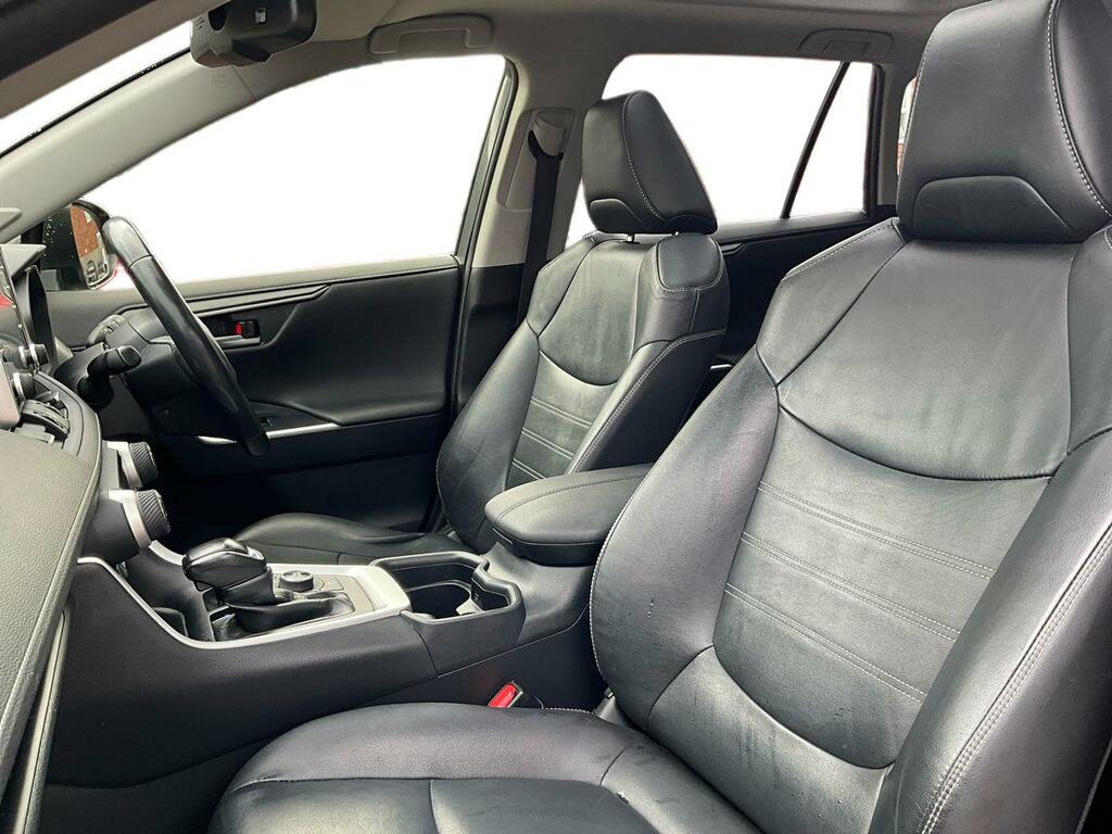 Toyota Rav 4 Excel White #16