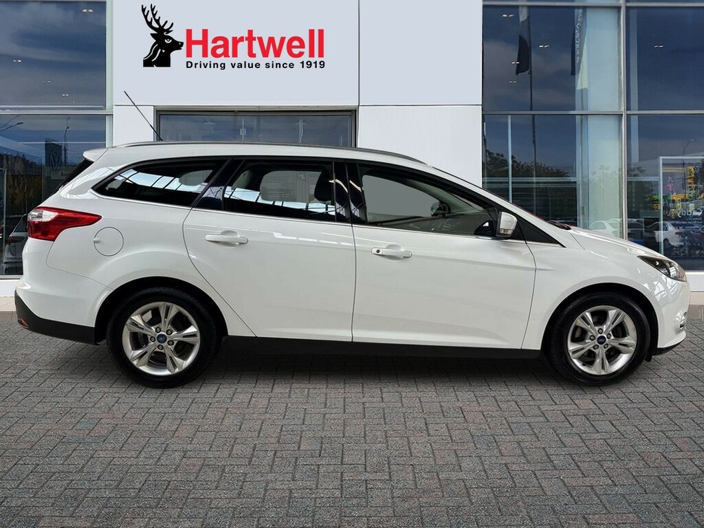 Ford Focus 1.0T Ecoboost Titanium Hatchback Grey #2