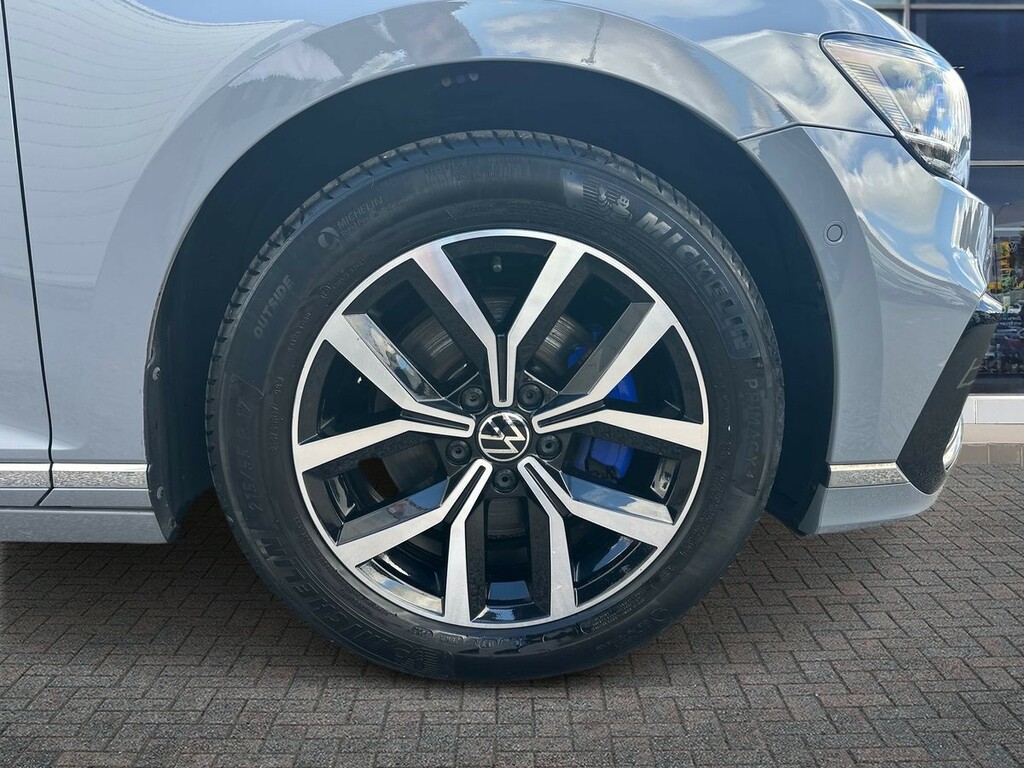 Volkswagen Passat 2.0 Tdi Evo Scr Sel #9