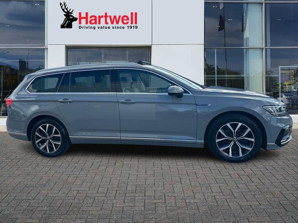 Volkswagen Passat 1.4 Tsi 13Kwh Gte Estate Plug-in Hybrid Grey #2