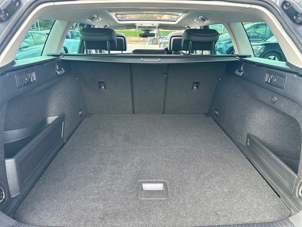Volkswagen Passat 2.0 Tdi Evo Scr Sel #18