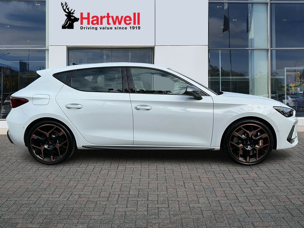 Cupra Leon 1.5 Ehybrid 25.8Kwh Vz3 Hatchback Plug- White #2