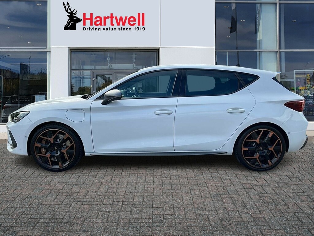 Cupra Leon 1.5 Ehybrid 25.8Kwh Vz3 Hatchback Plug- White #6