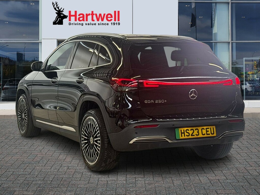 Mercedes-Benz EQA Eqa 250 70.5Kwh Amg Line Premium Plus Suv E Black #5