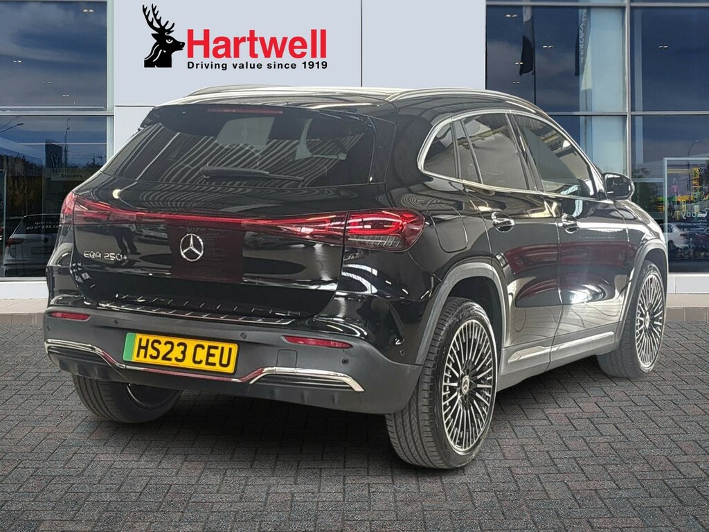 Mercedes-Benz EQA Eqa 250 70.5Kwh Amg Line Premium Plus Suv E Black #3