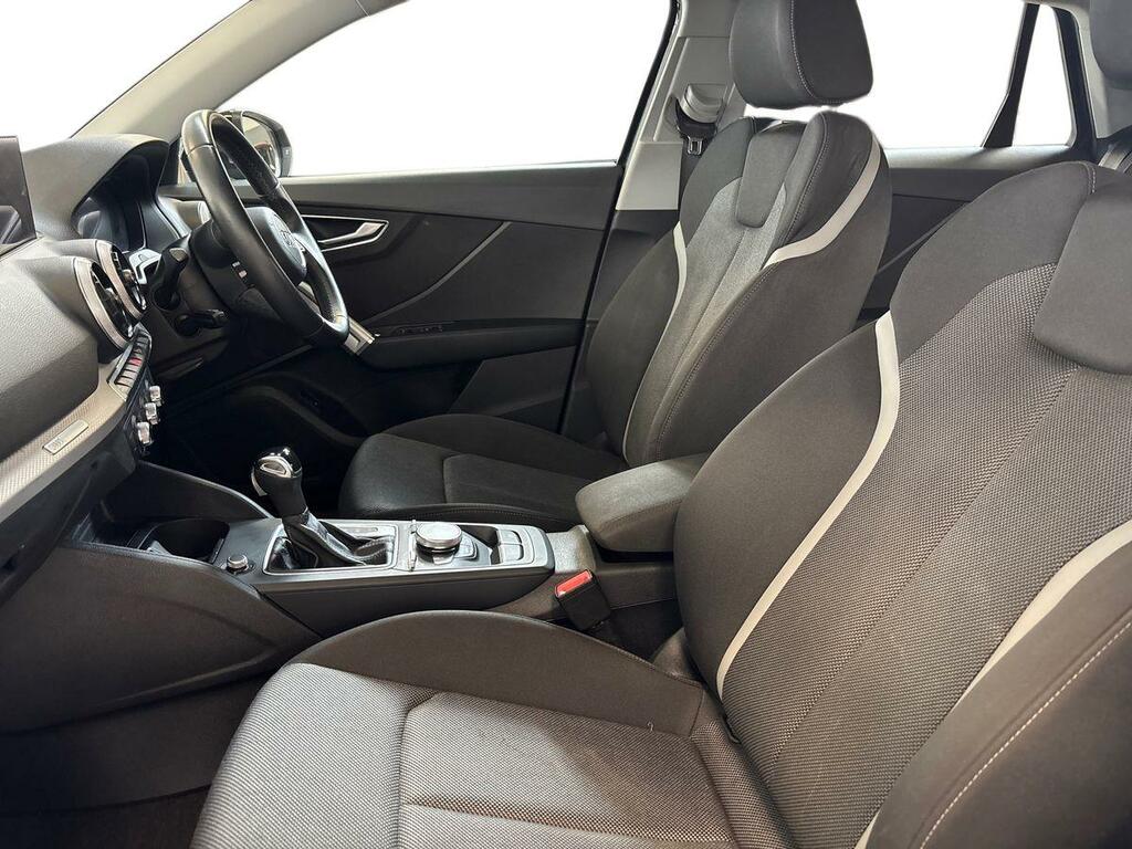 Audi Q2 Sport 35 Tfsi 150 Ps 6-Speed Grey #16