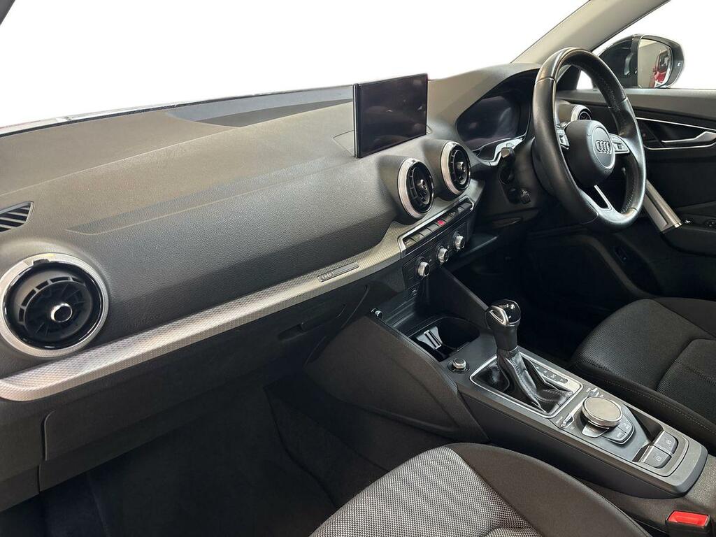 Audi Q2 Sport 35 Tfsi 150 Ps 6-Speed Grey #15
