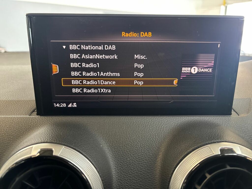 Audi Q2 Sport 35 Tfsi 150 Ps 6-Speed Grey #20