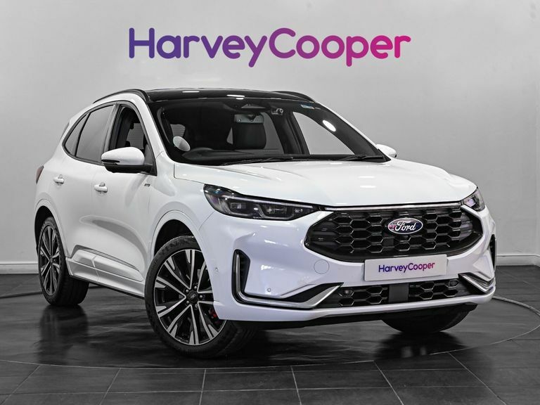 Ford Kuga 2.5 Fhev St-line X 4Wd Cvt White