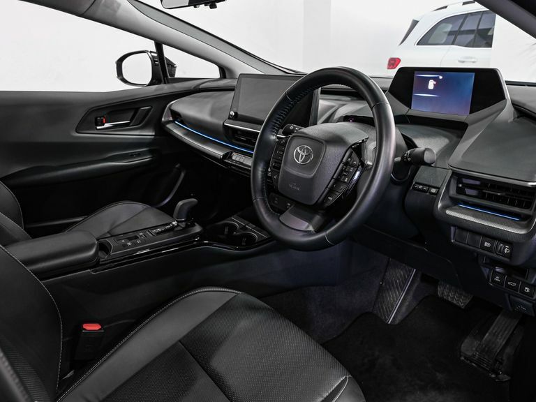 Toyota Prius 2.0 Phev Excel Cvt Silver #2
