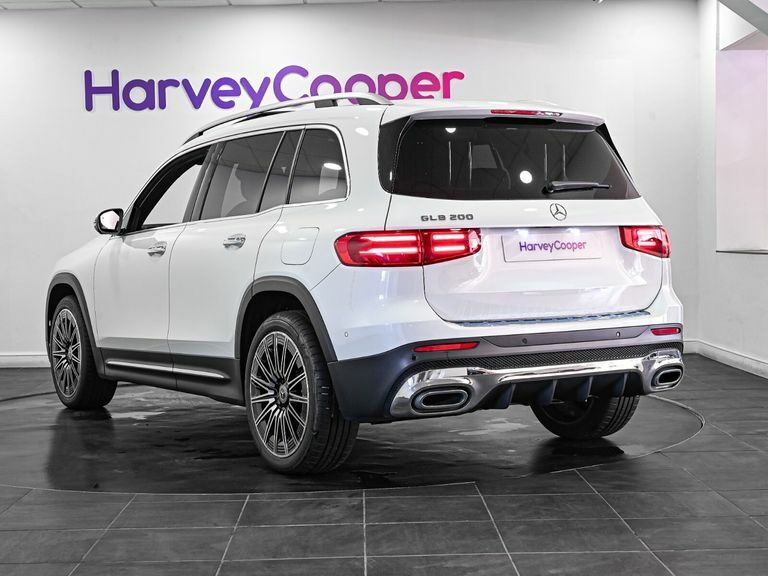 Mercedes-Benz GLB Class Glb 200 Amg Line Premium Plus 7G-tronic White #6