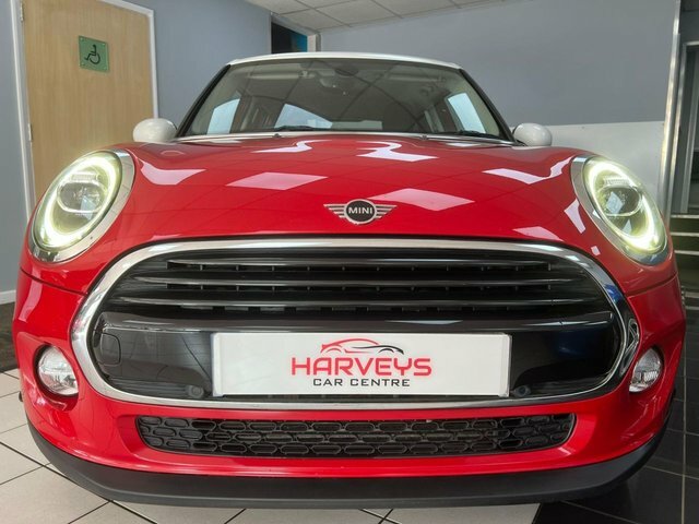 Mini Hatch 1.5 Cooper Classic Hatchback Eur Red #4