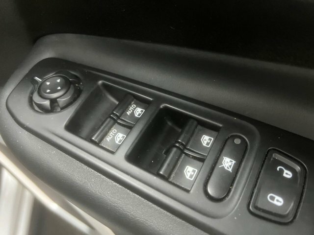 Jeep Renegade Longitude Orange #25