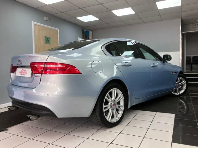 Jaguar XE 2.0D Se Euro 6 Ss White #12