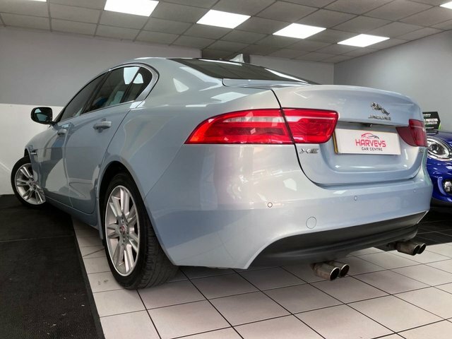 Jaguar XE 2.0D Se Euro 6 Ss White #9