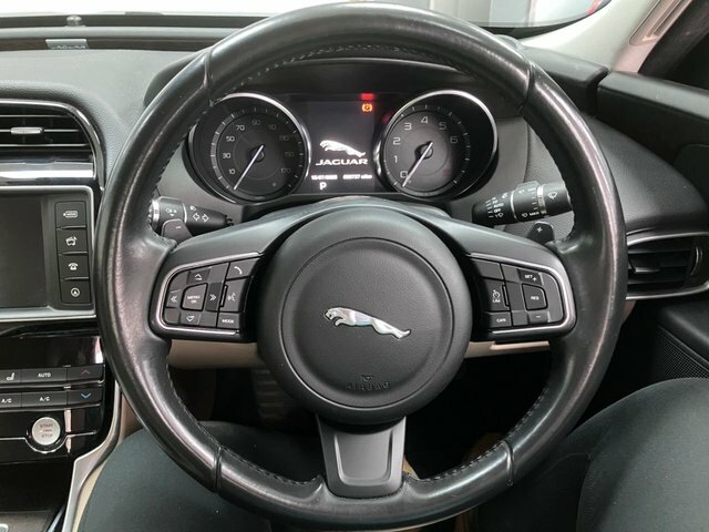 Jaguar XE 2.0D Se Euro 6 Ss White #18