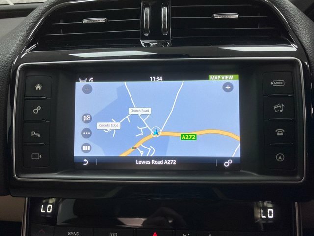 Jaguar XE 2.0D Se Euro 6 Ss White #23