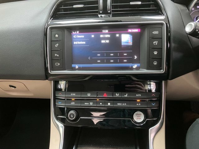 Jaguar XE 2.0D Se Euro 6 Ss White #26