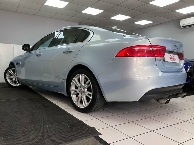 Jaguar XE 2.0D Se Euro 6 Ss White #10