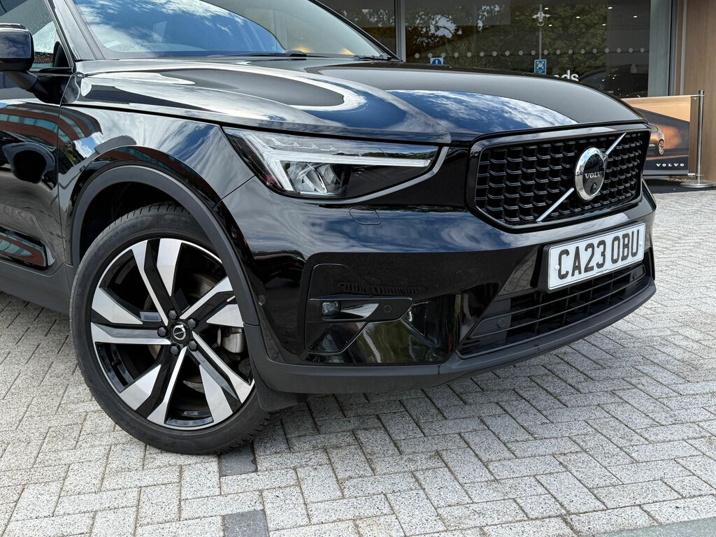 Volvo XC40 Ultimate Black #6