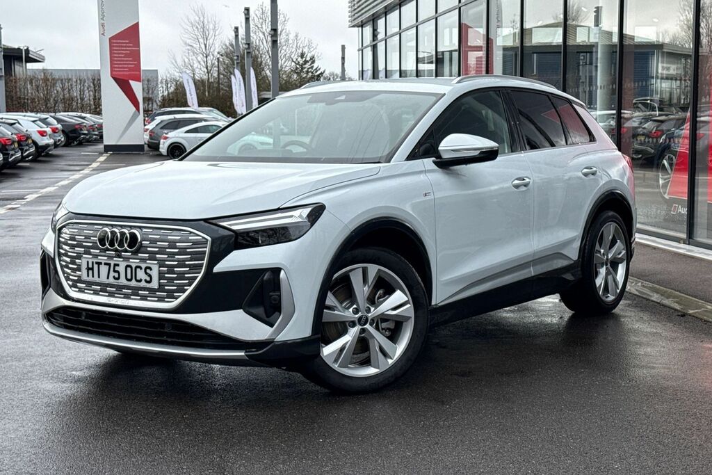Audi Q4 E Tron S Line Black #5