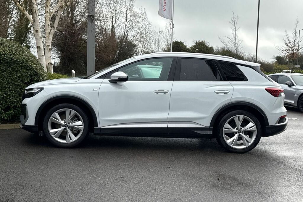 Audi Q4 E Tron S Line Black #20