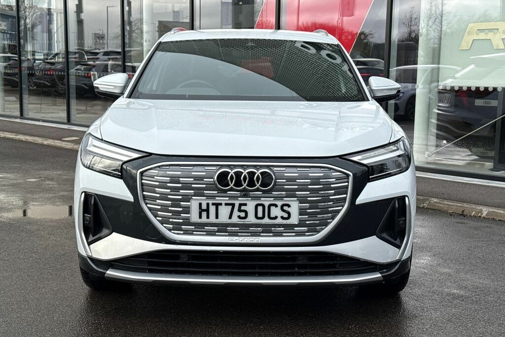 Audi Q4 E Tron S Line Black #7