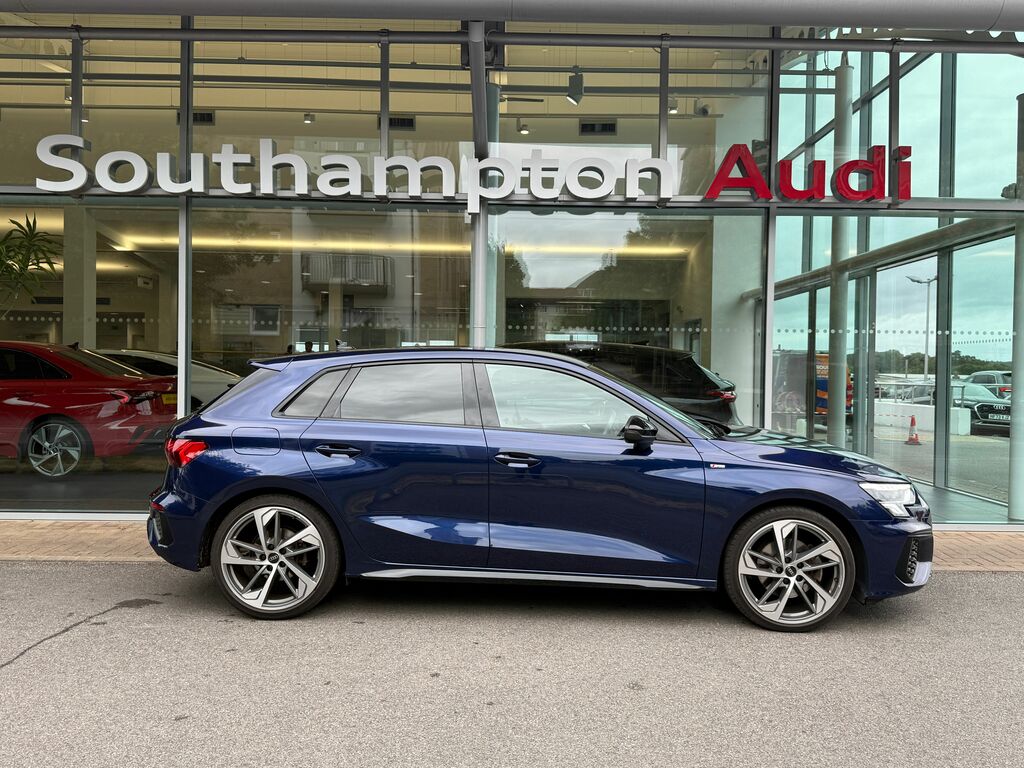 Audi A3 Black Edition HD73ATU Blue #4