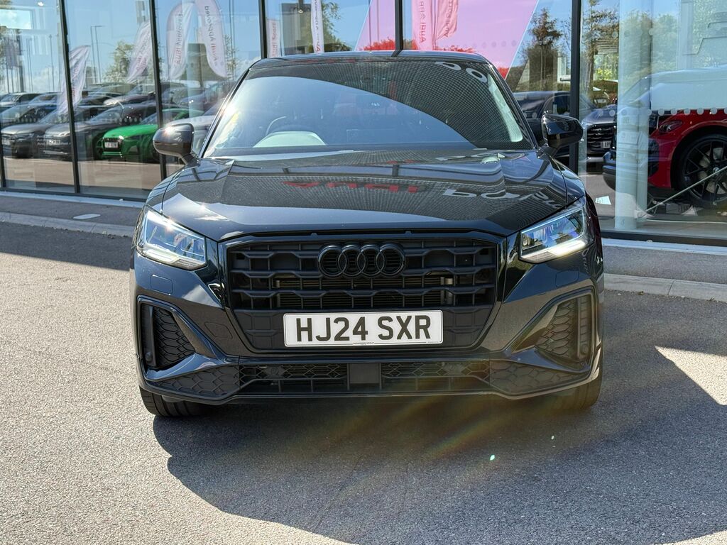 Audi Q2 Black Edition HJ24SXR Black #5
