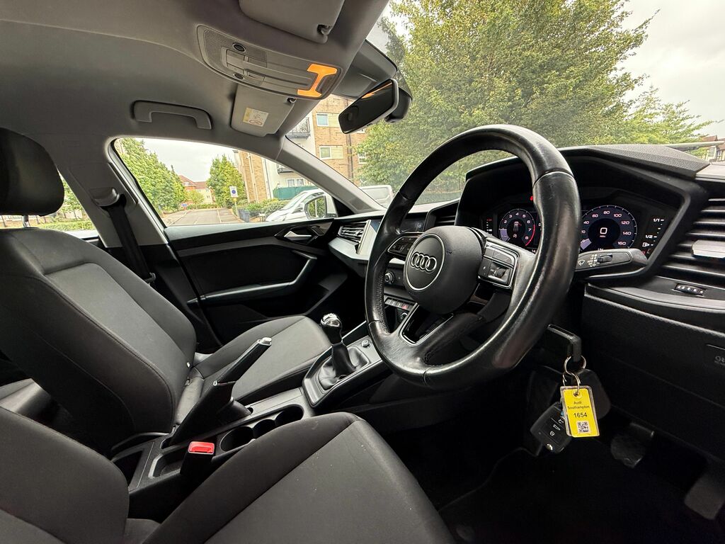 Audi A1 Technik BJ21FKH Black #6