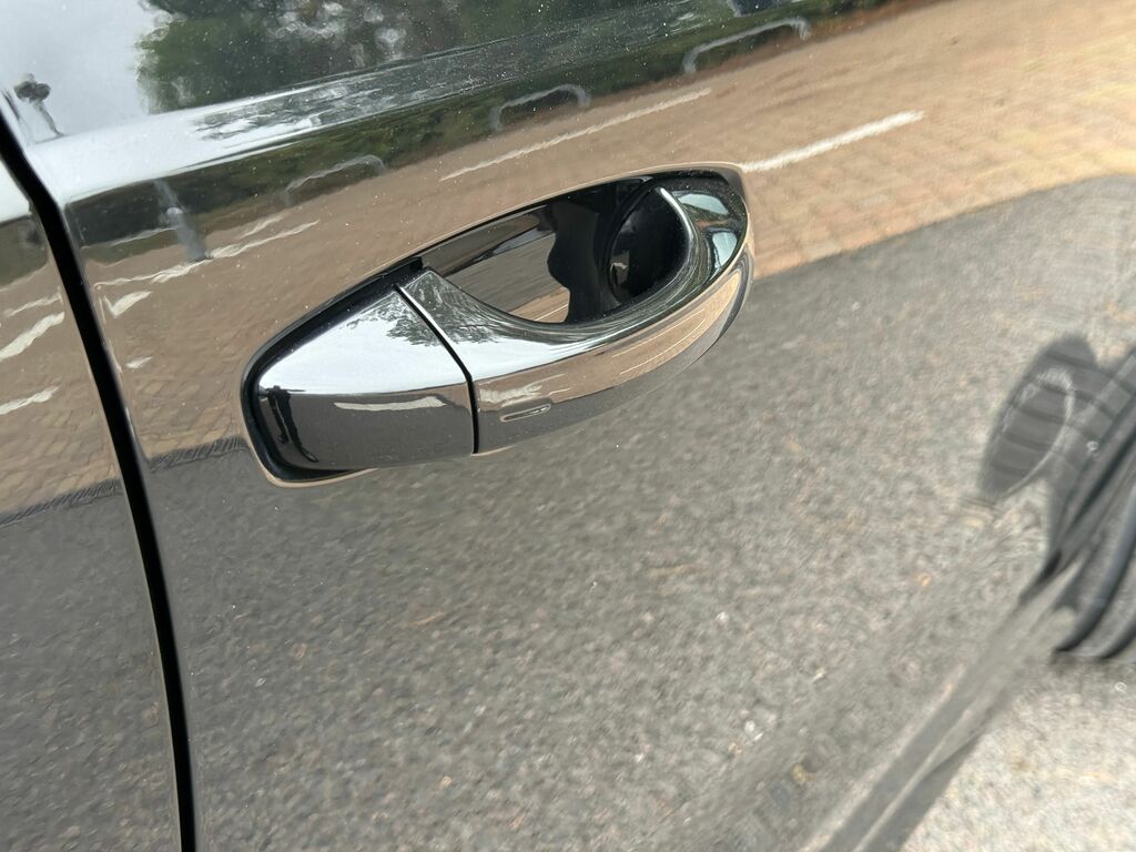 Audi RS Q3 Vorsprung Black #4