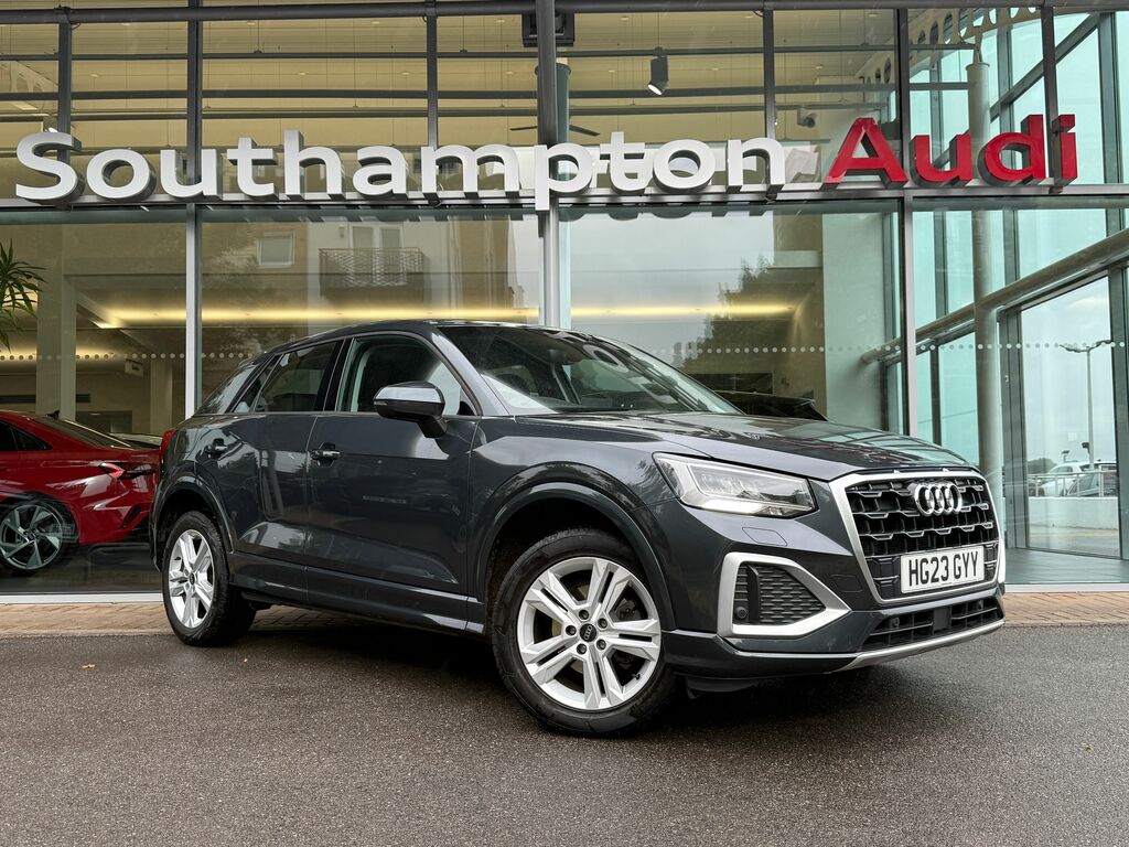 Audi Q2 Sport Black