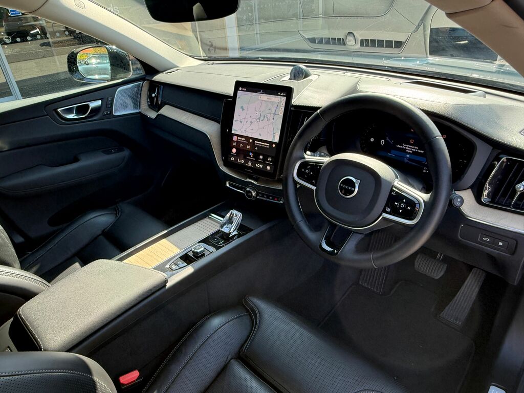 Volvo XC60 Ultra Blue #5