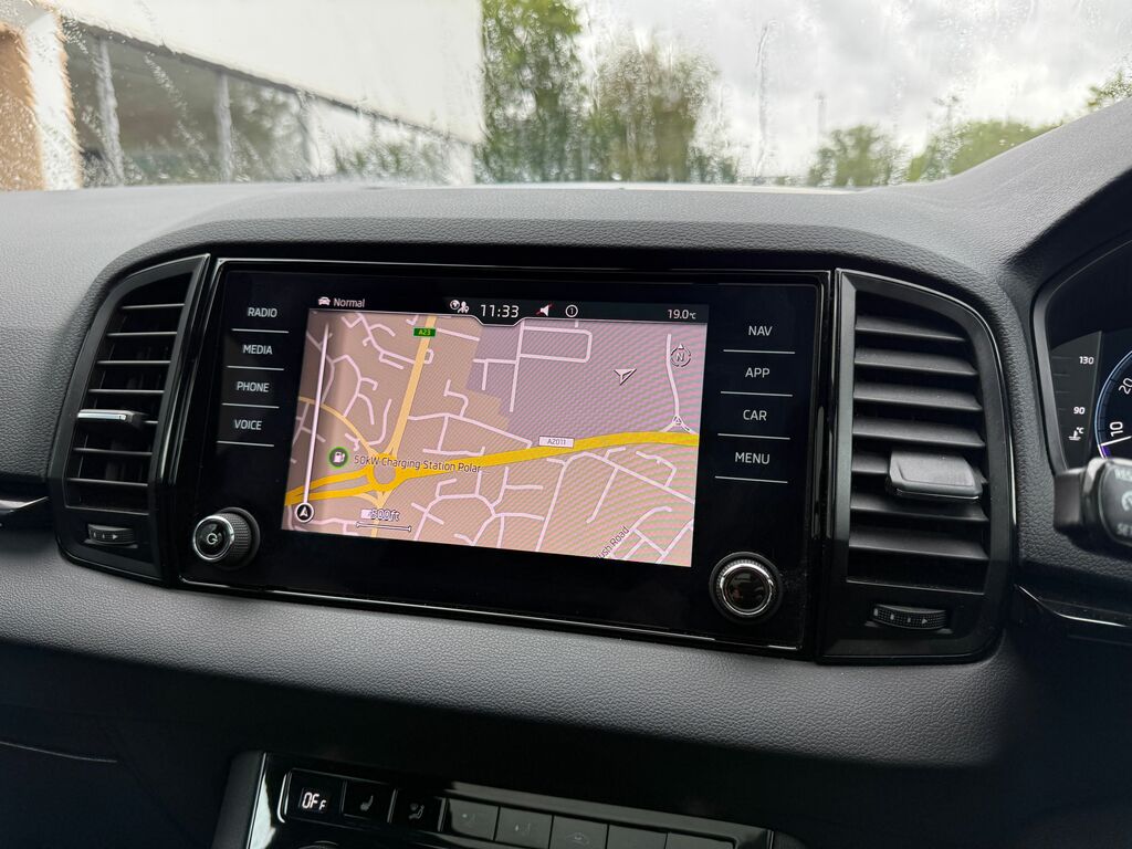 Skoda Karoq Sport Line Black #4