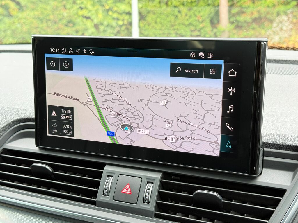 Audi Q5 Sport Black #6