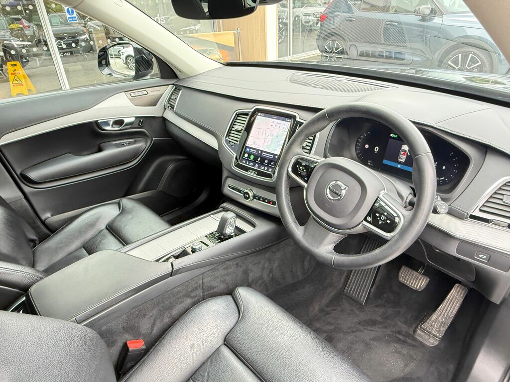 Volvo XC90 Plus Black #5