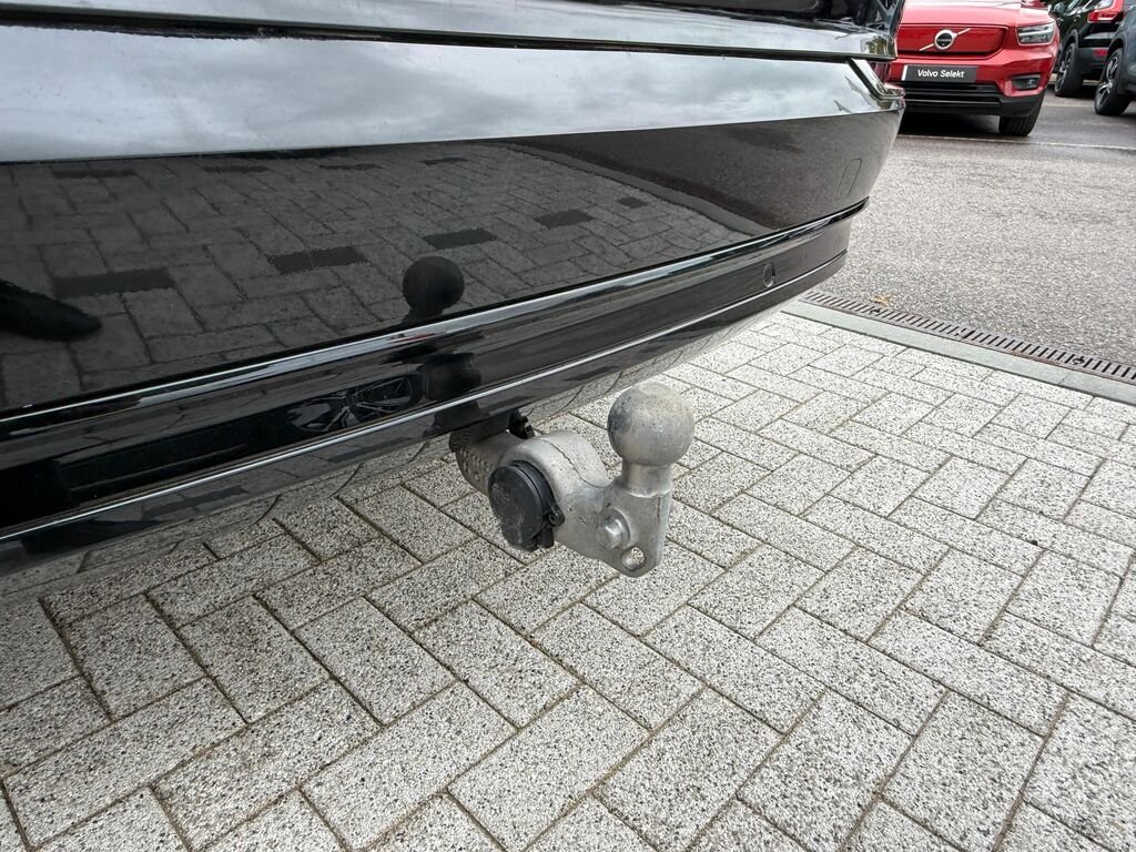 Volvo XC90 Plus Black #6
