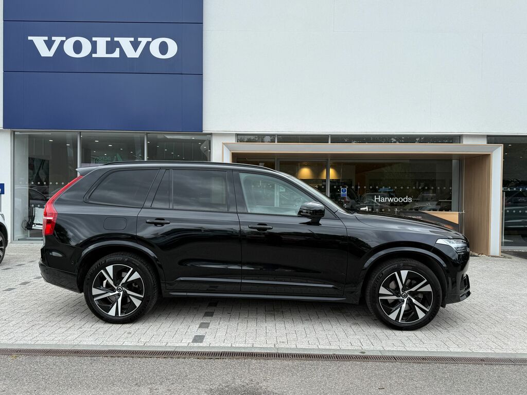 Volvo XC90 Plus Black
