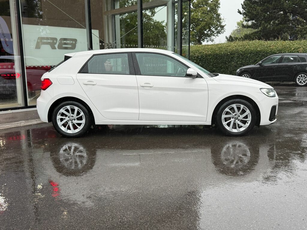 Audi A1 Sport White #2