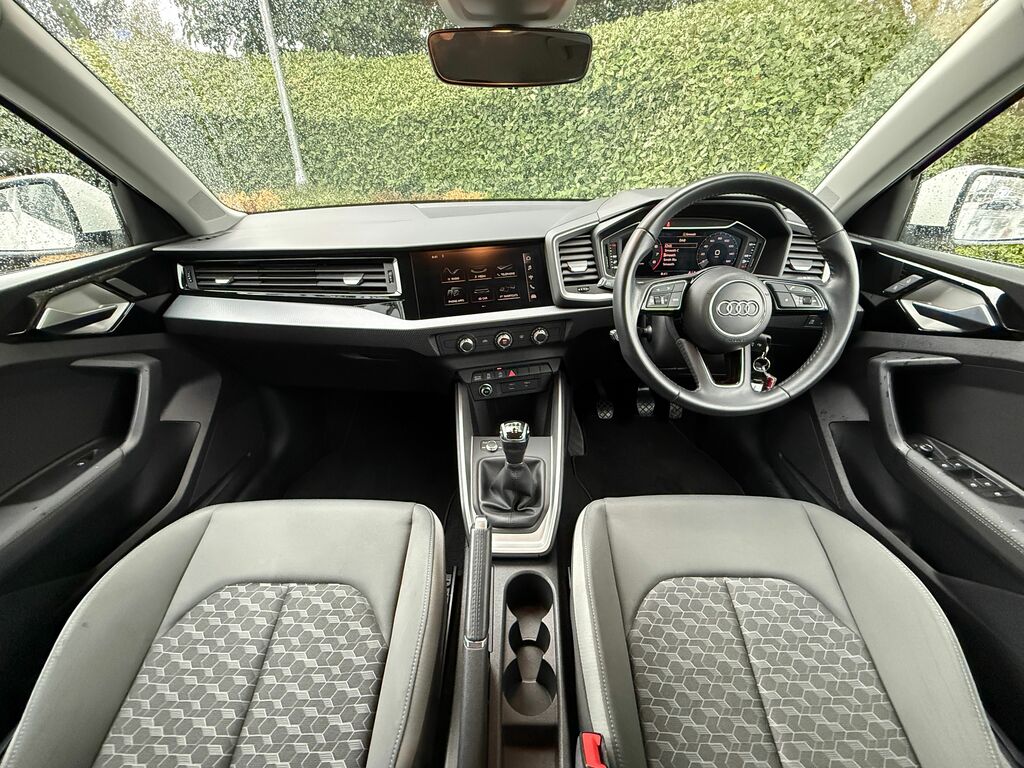 Audi A1 Sport White #4