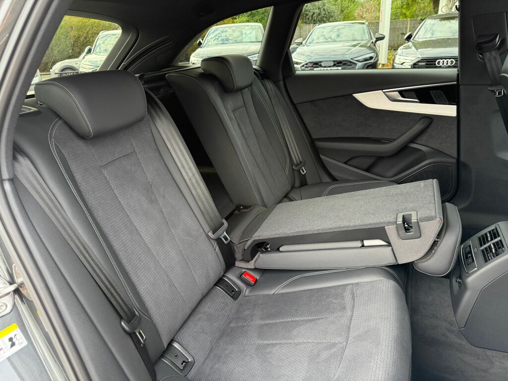 Audi A4 Black Edition 40 Tfsi 204 Ps S Tronic Blue #48