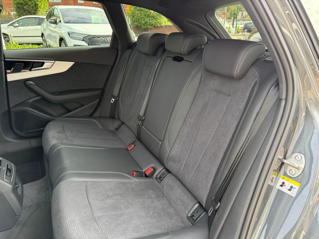 Audi A4 Black Edition 40 Tfsi 204 Ps S Tronic Blue #44