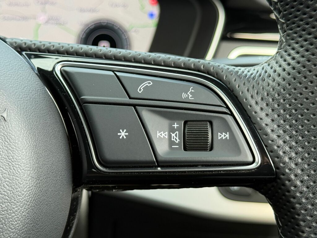 Audi A4 Black Edition 40 Tfsi 204 Ps S Tronic Blue #24