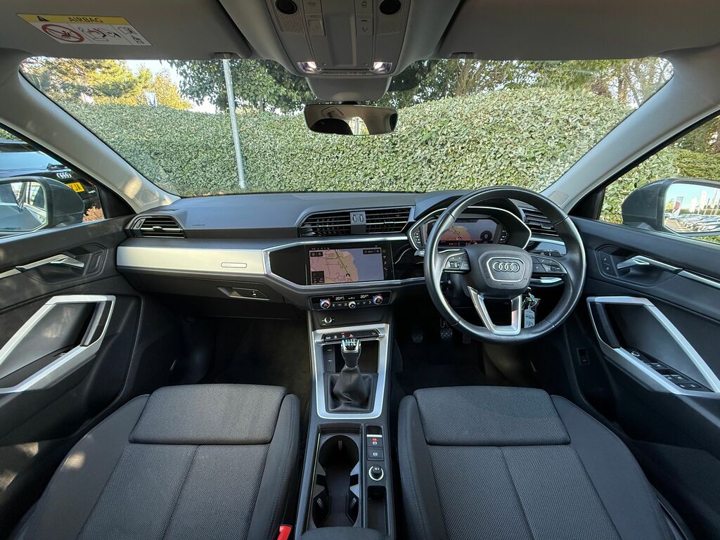 Audi Q3 Sport Black #5