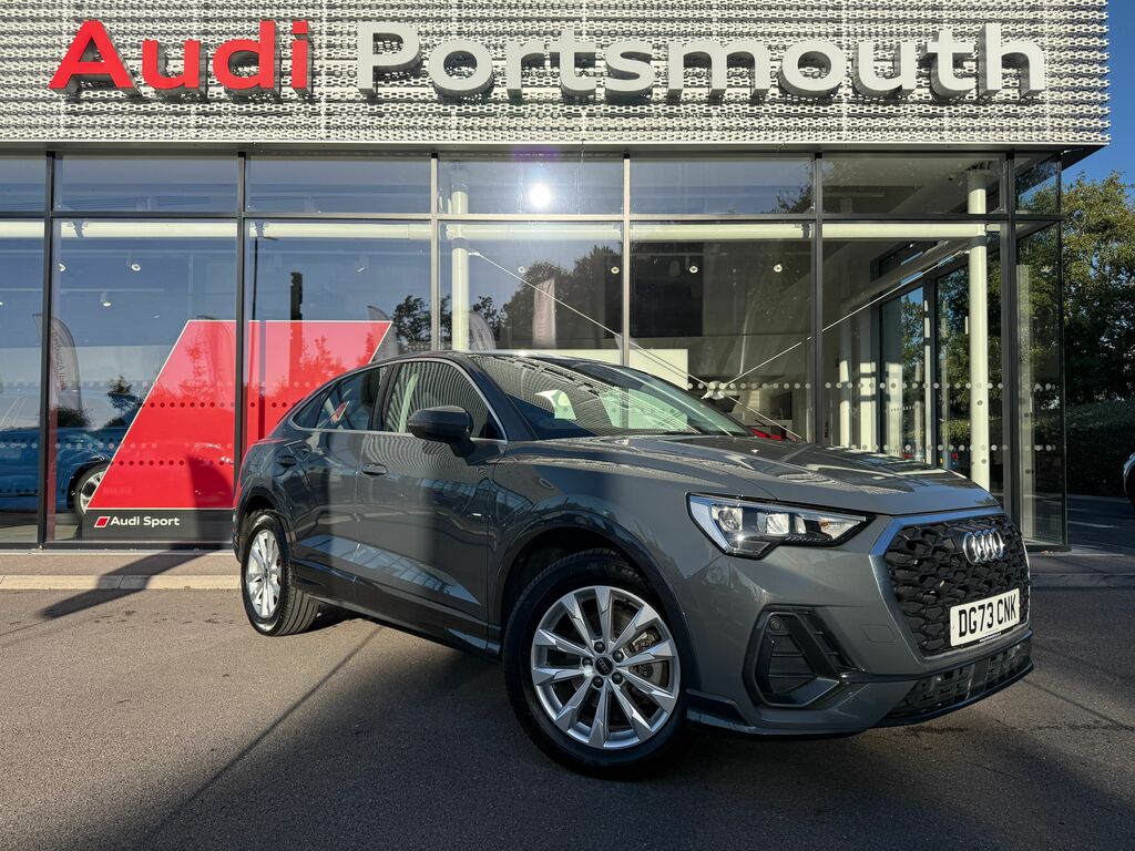 Audi Q3 Sport Black