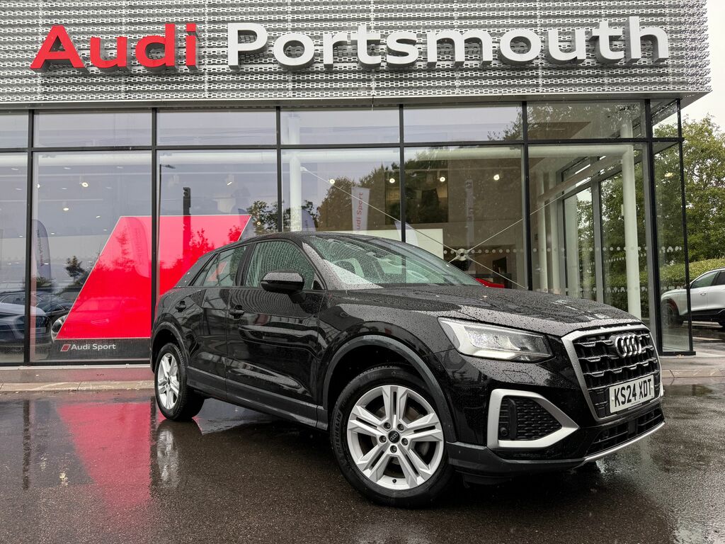 Audi Q2 Sport Black