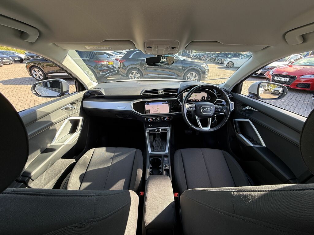 Audi Q3 Technik Black #3