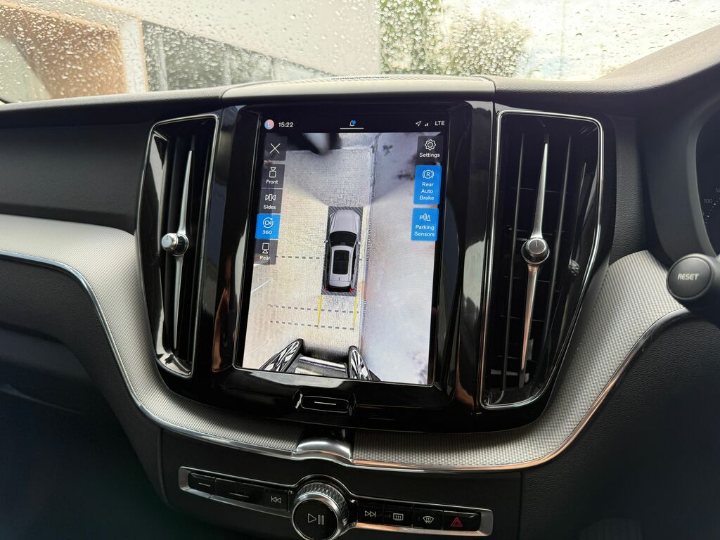 Volvo XC60 Plus Black #4